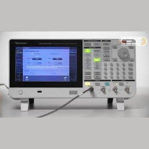 Tektronix AFG31022 Generador de funciones DDS arbitrario 25MHz, 2 canales