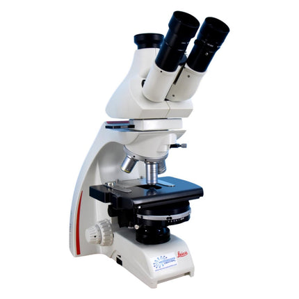 Leica DM750 DIC Microscope